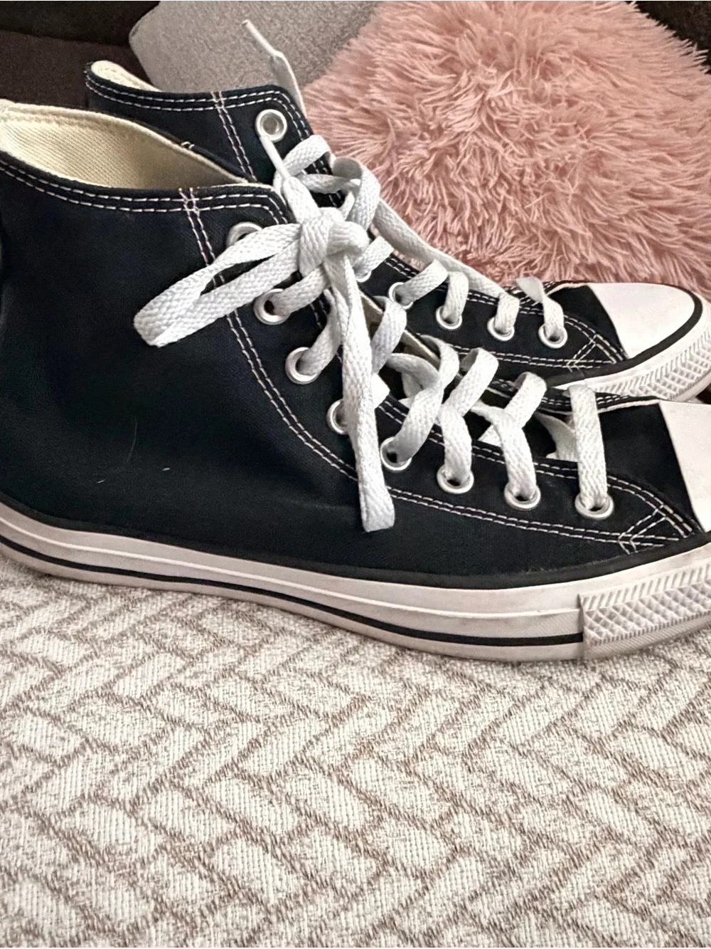 Converse Black & White High-Top men’s Sneakers